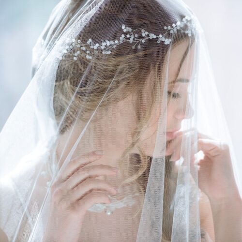 Vestidos de novia de dos piezas únicos en De La Cruz Atelier